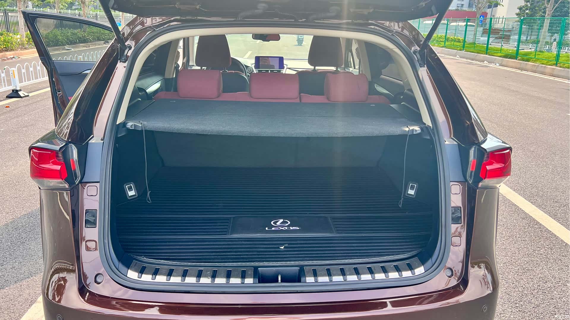 Lexus NX, 2019 13