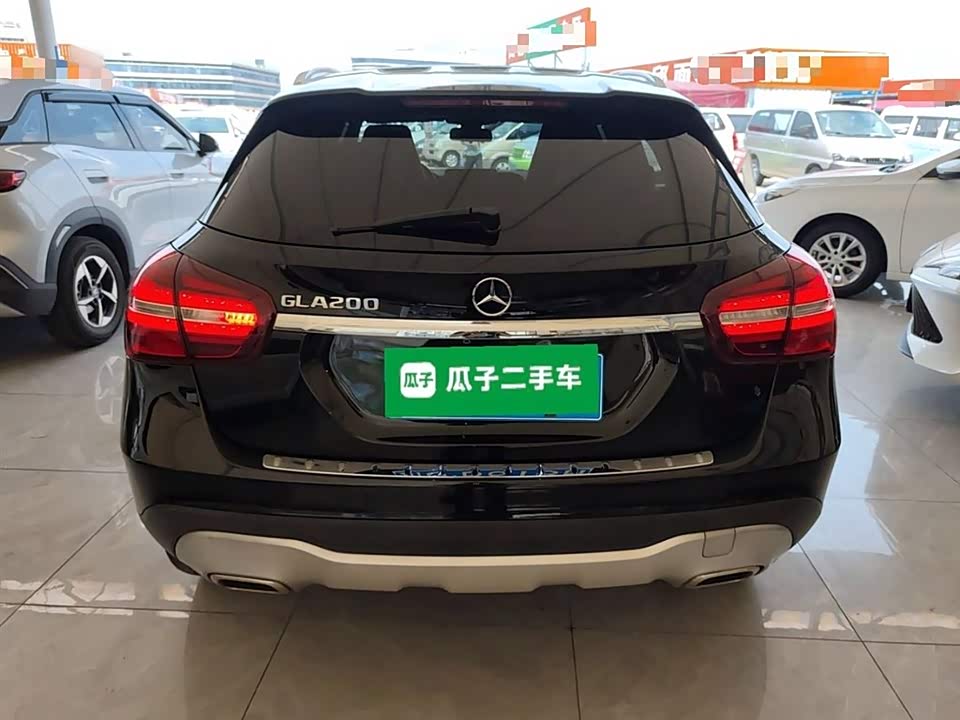 Mercedes-Benz GLA