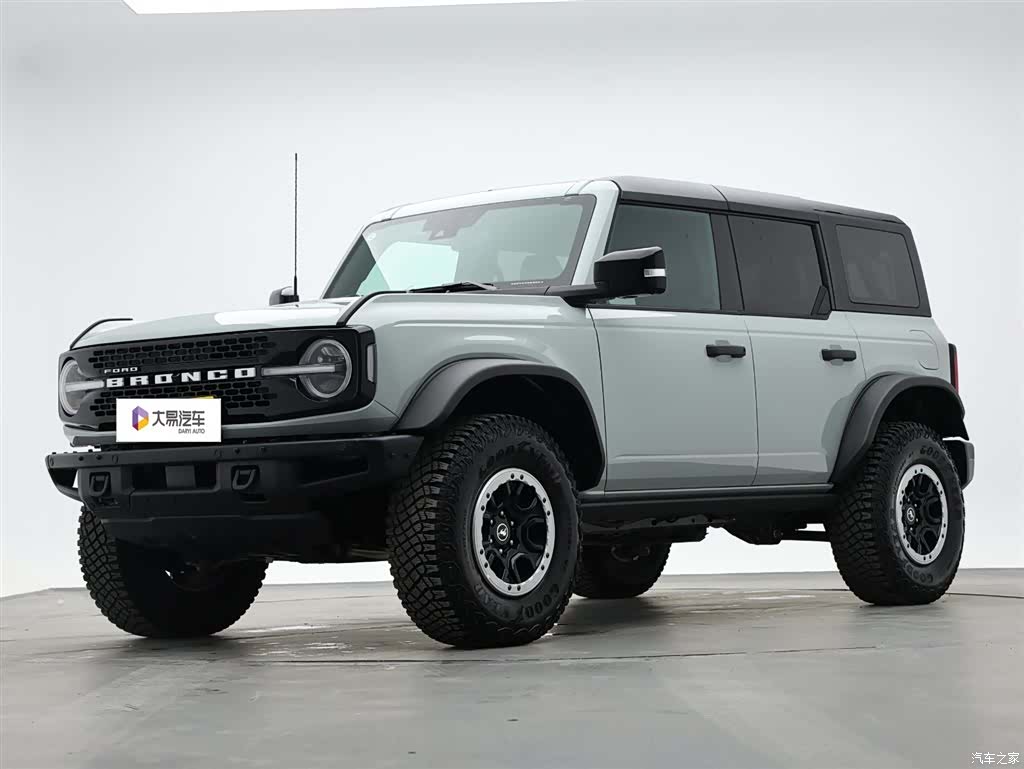 Ford Bronco, 2025 1