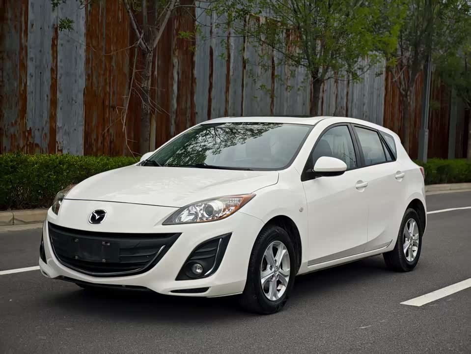 Mazda 3 star Cheng
