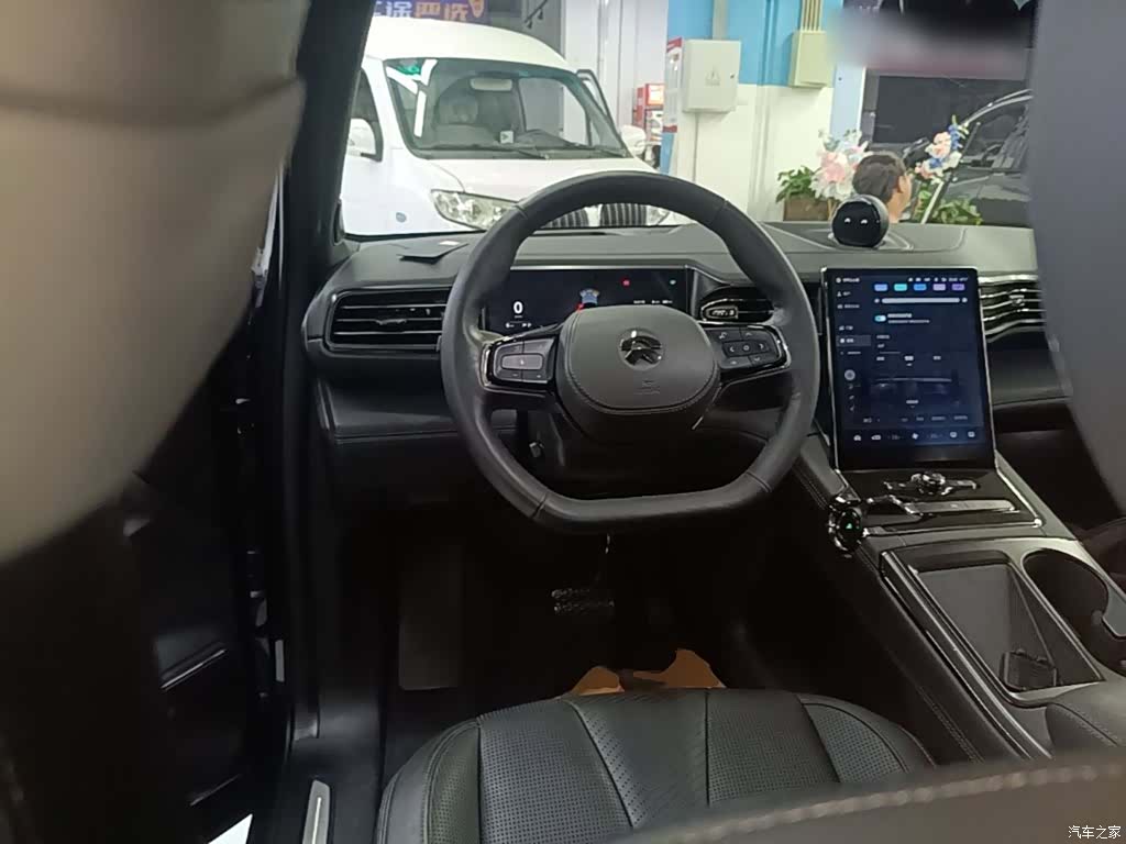 NIO ES8, 2022 11