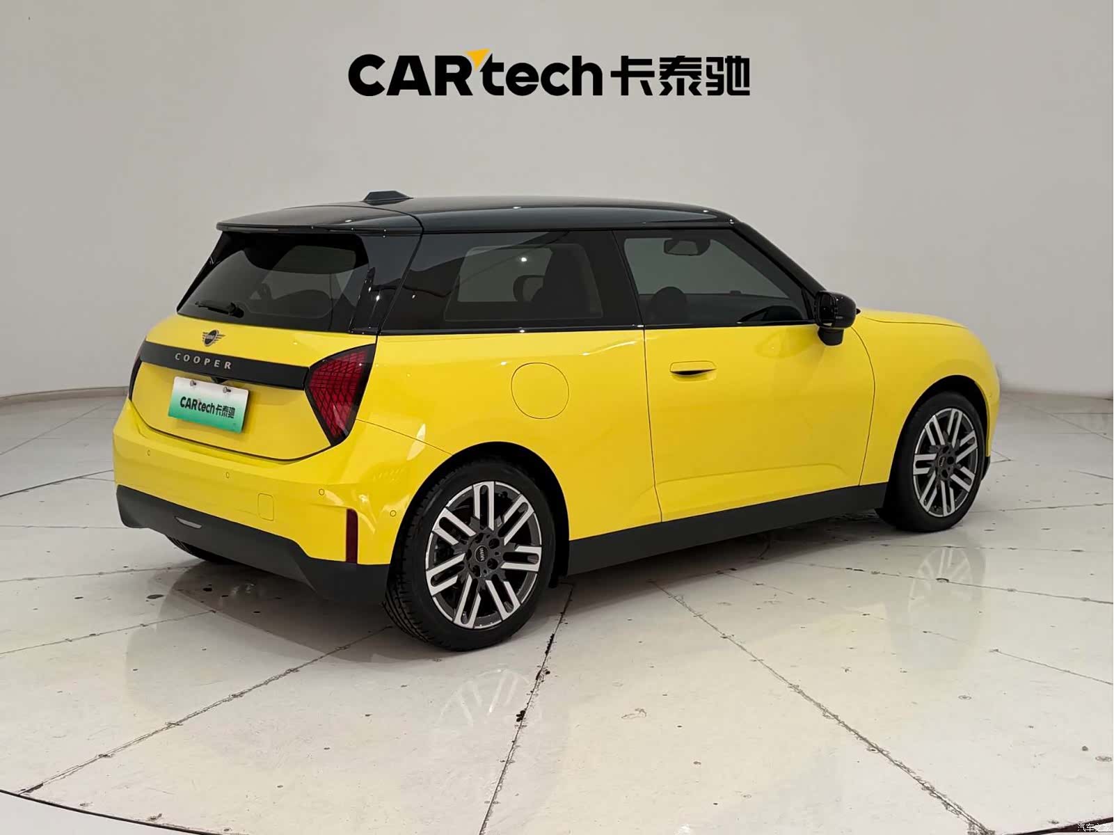 Mini Cooper, 2024 11