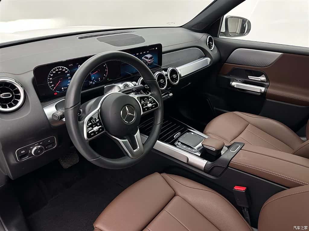 Mercedes-Benz GLB, 2023 16