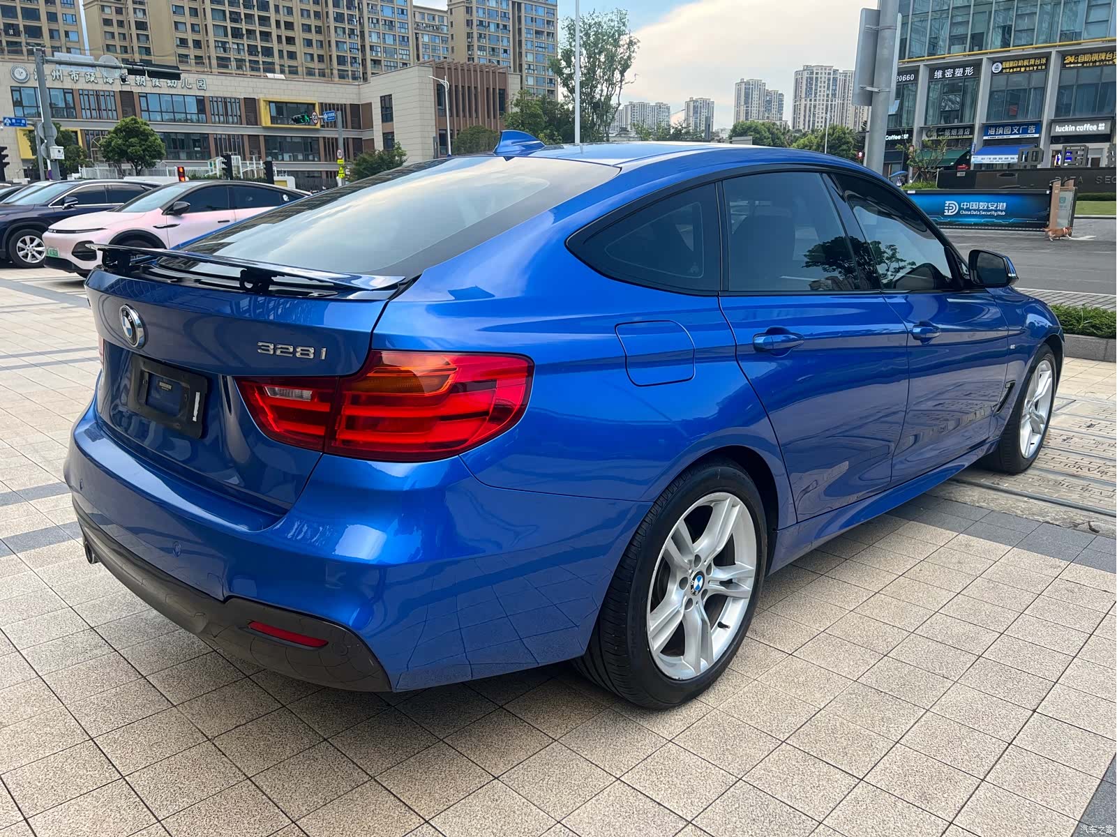 BMW 3 Series, 2016 16
