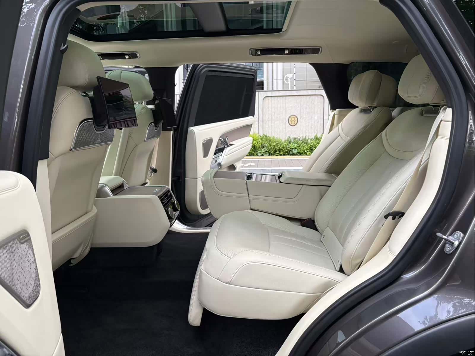 Land Rover Range Rover, 2024 13