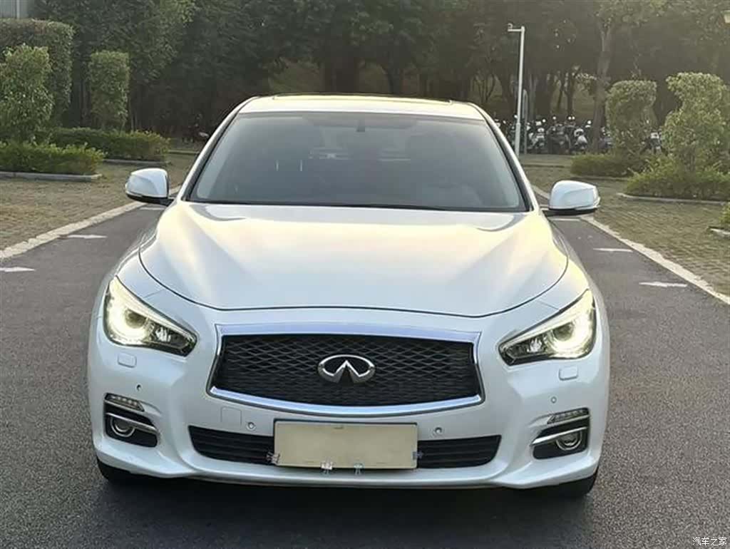 Infiniti Q50L, 2016 2