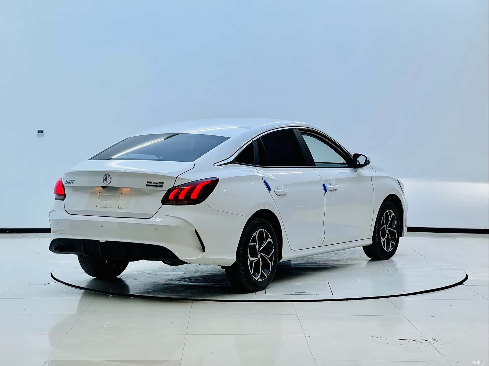 MG MG5, 2024 6