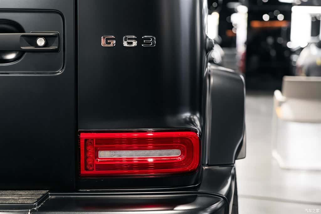 Mercedes-Benz G-Class, 2026 12