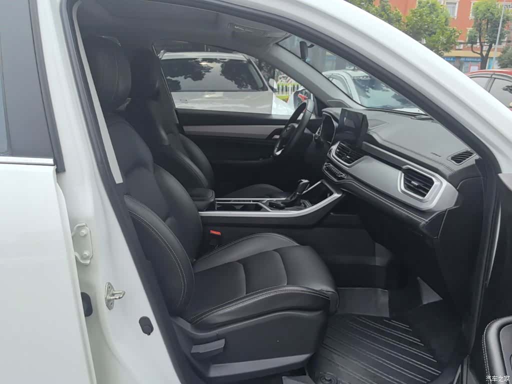 Geely X6, 2021 25