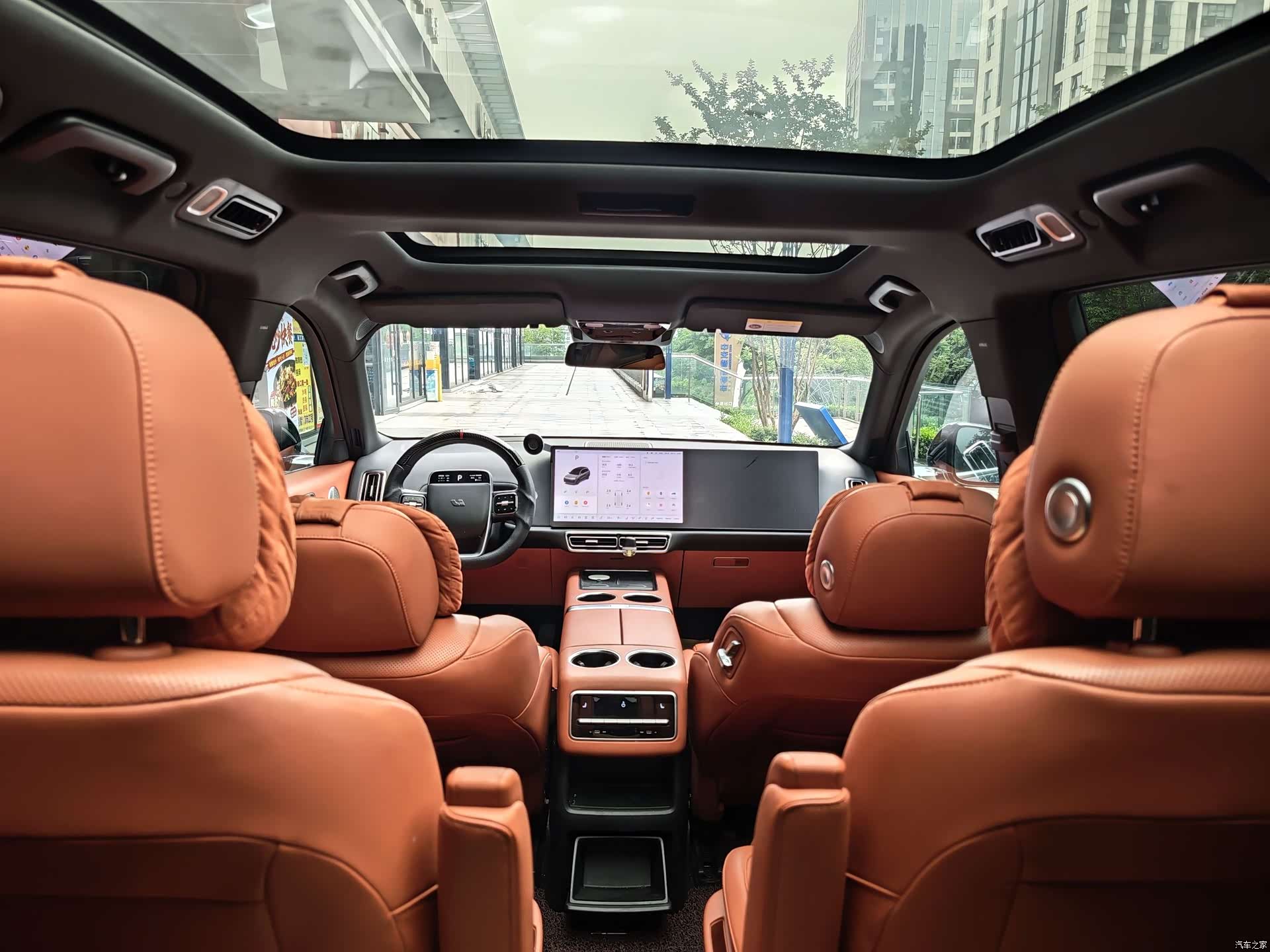 Li Auto L8, 2023 10