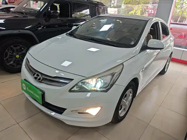 Hyundai Rien 2015 — купить из Китая под заказ