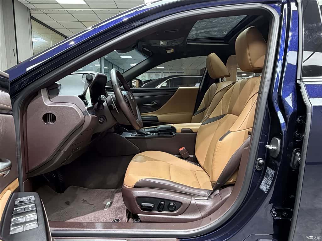 Lexus ES, 2021 6