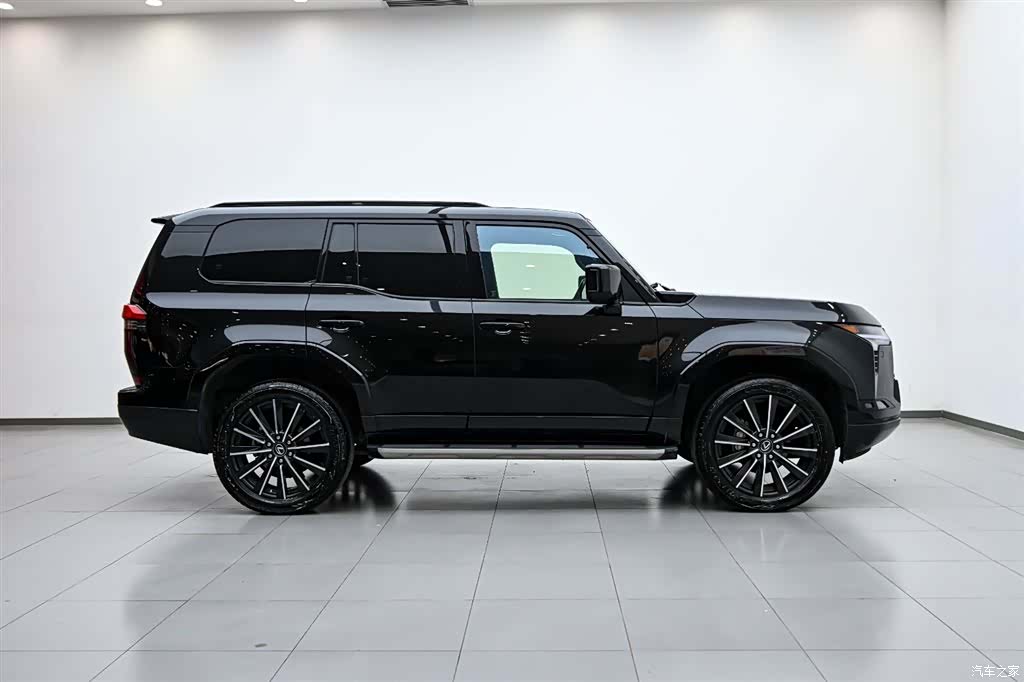 Lexus GX, 2025 6