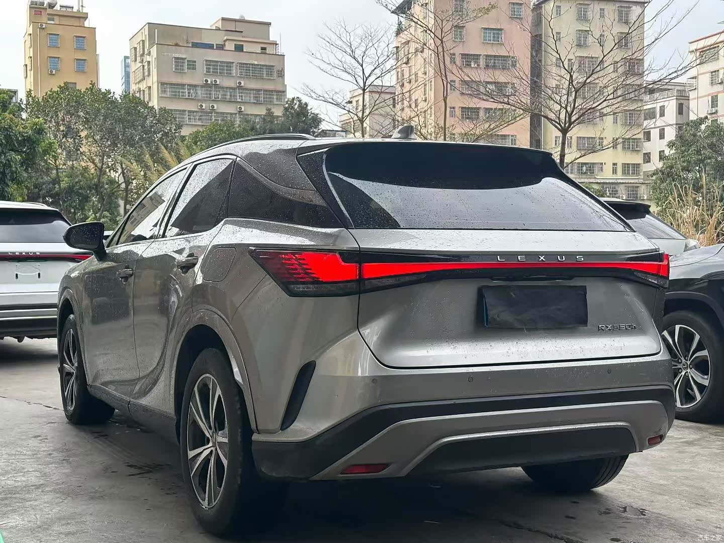 Lexus RX, 2023 4