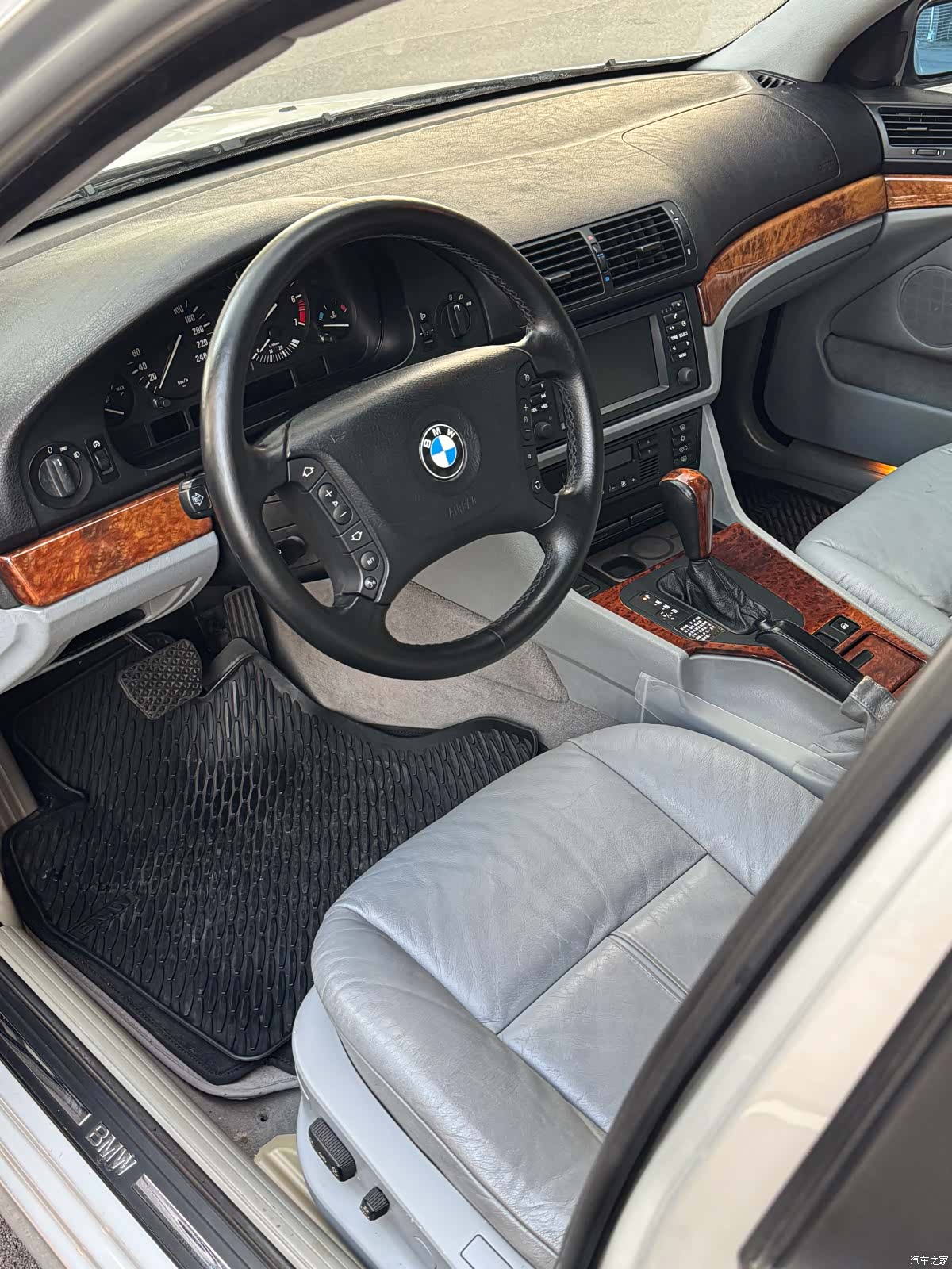 BMW 5 Series, 2002 8