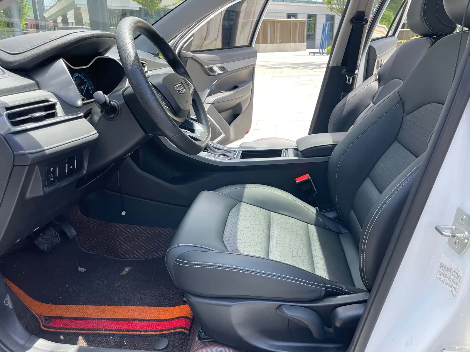 Geely Emgrand, 2022 6