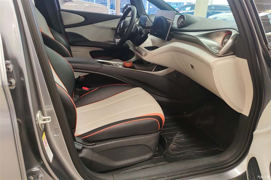 BYD Dolphin, 2022 8