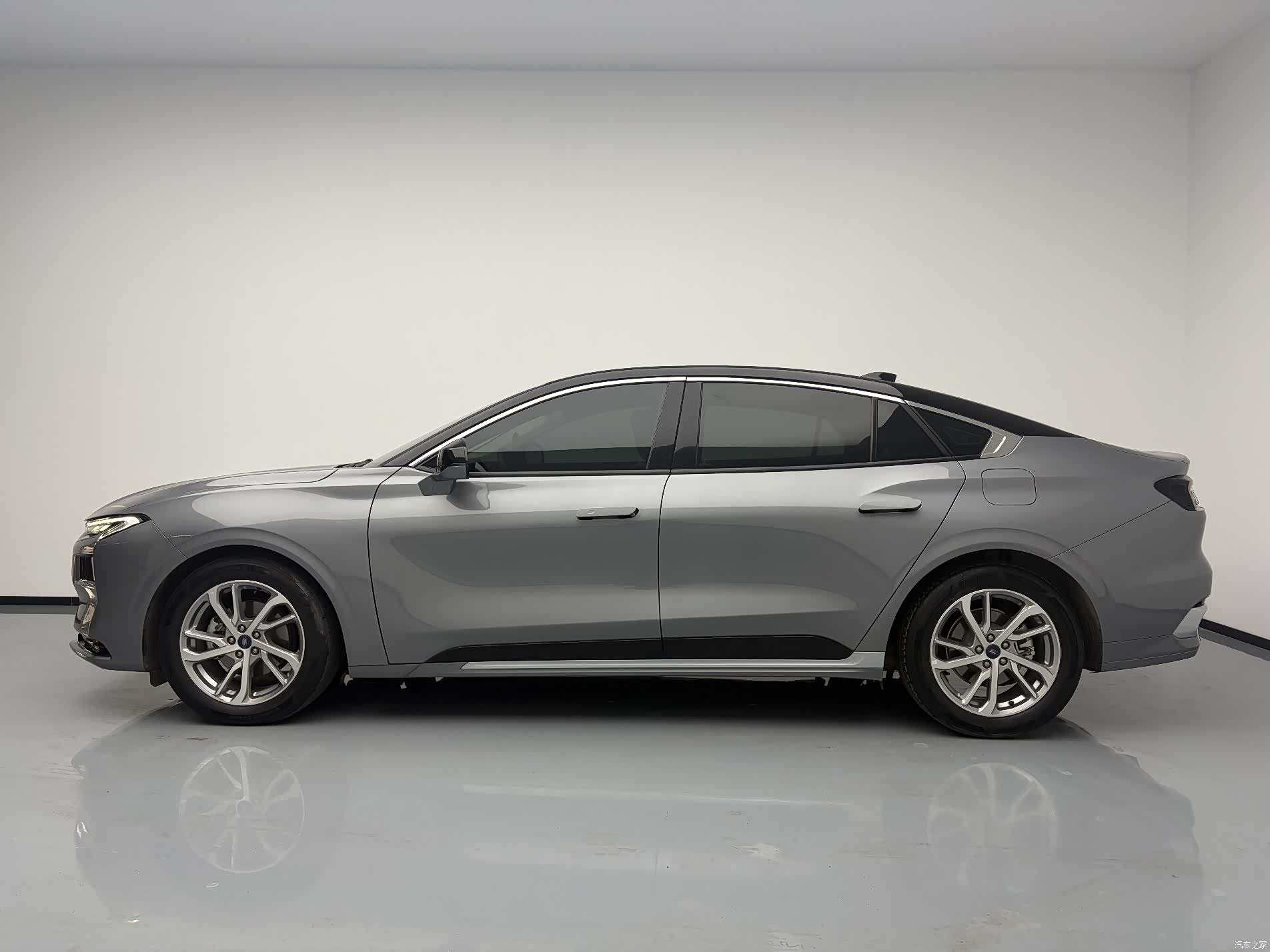 Ford Mondeo, 2022 7