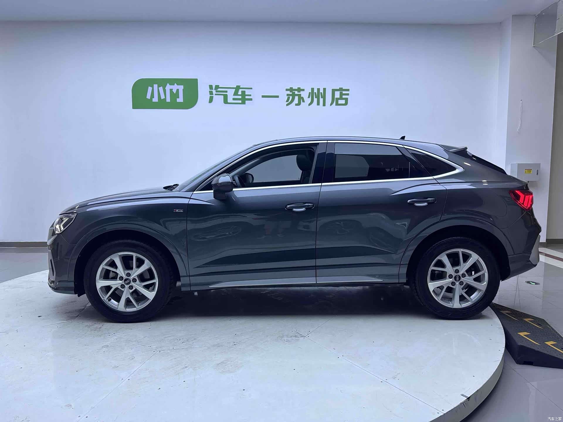 Audi Q3, 2021 6