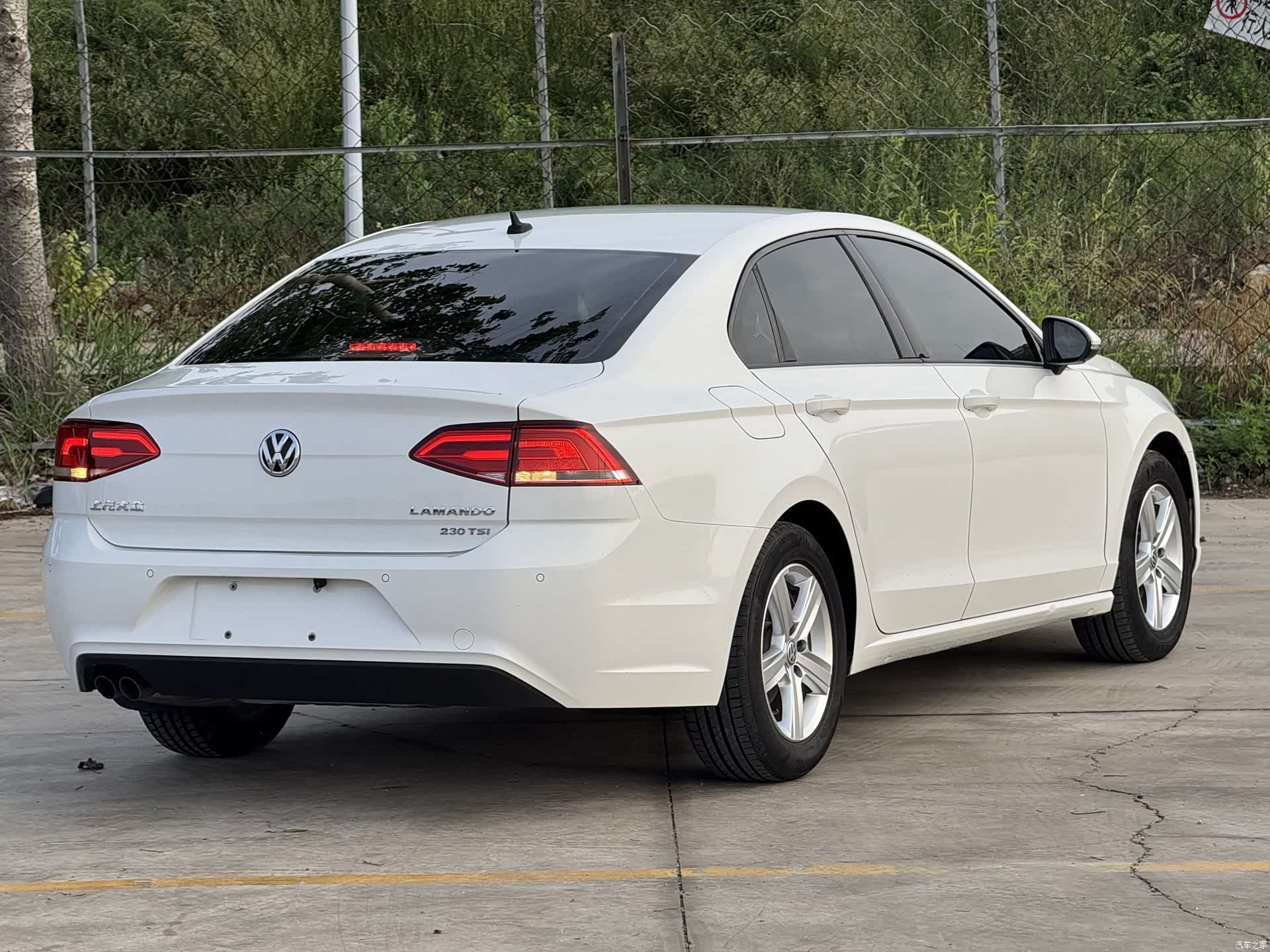 Volkswagen Lamando, 2016 6