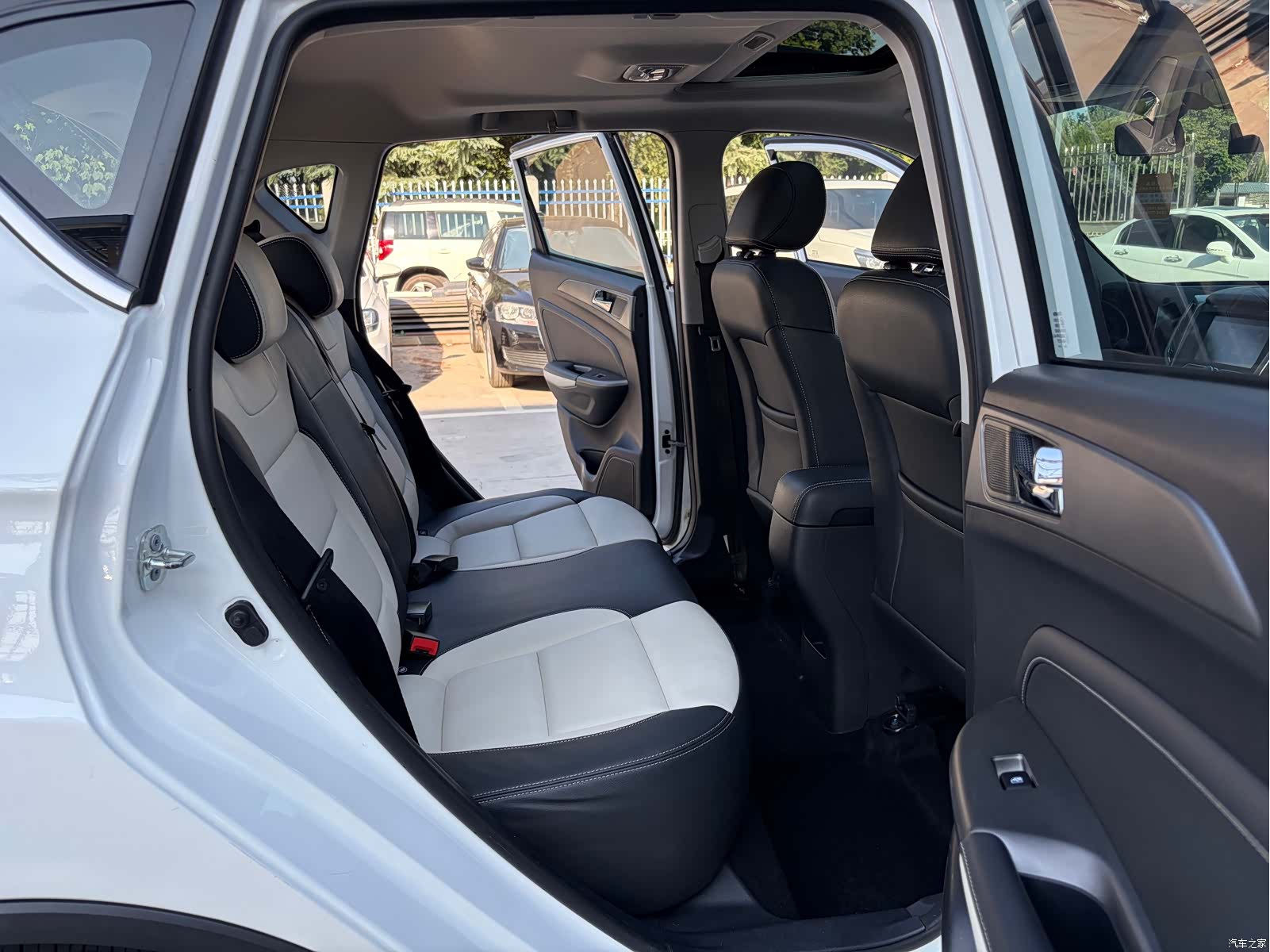 Changan CS35, 2018 13