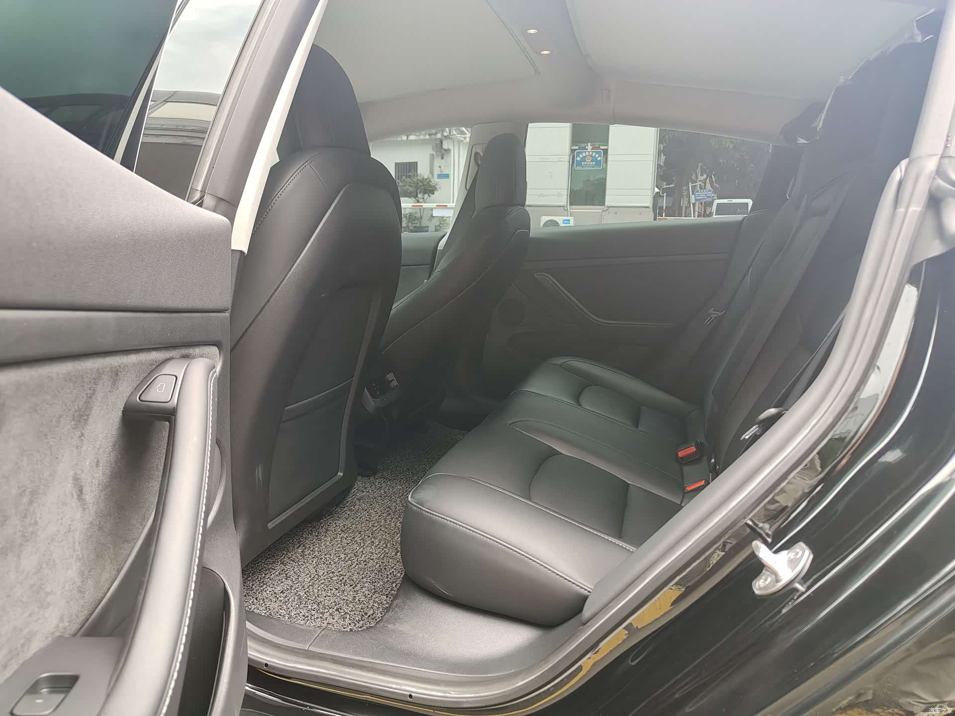 Tesla Model 3, 2021 10