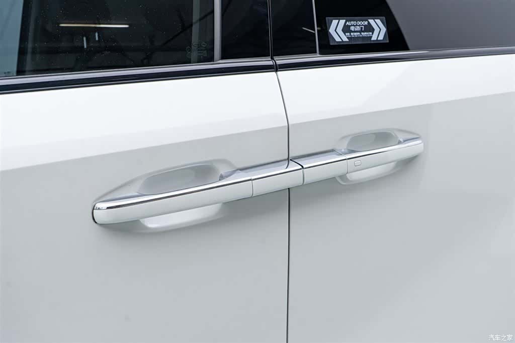 Trumpchi M8, 2023 14