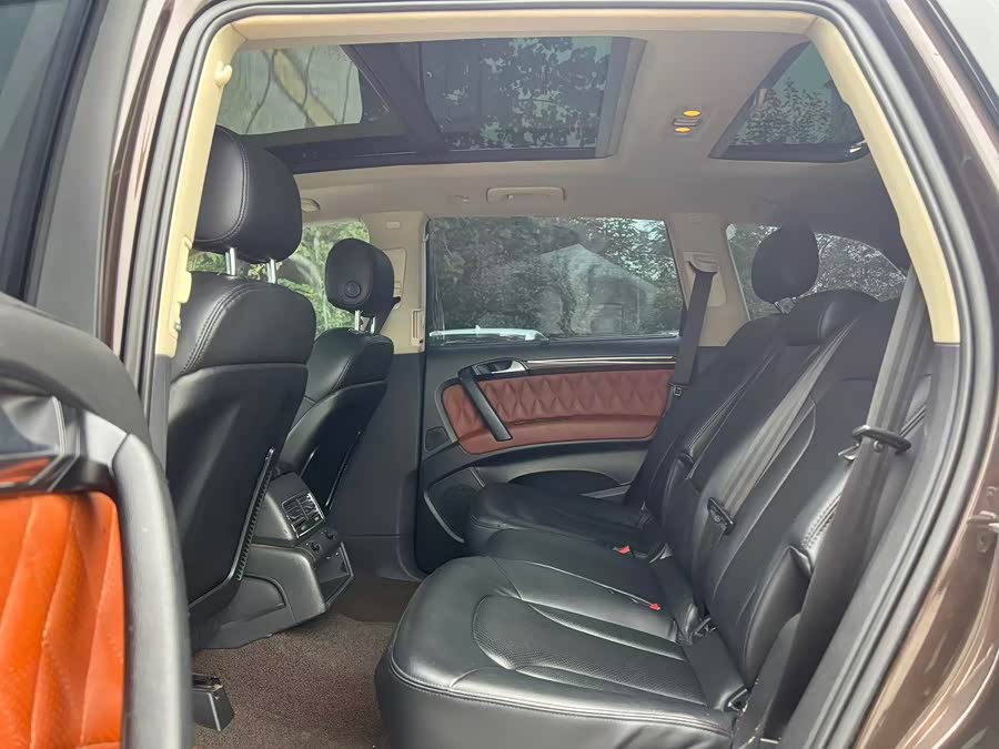 Audi Q7 2012, фото 6