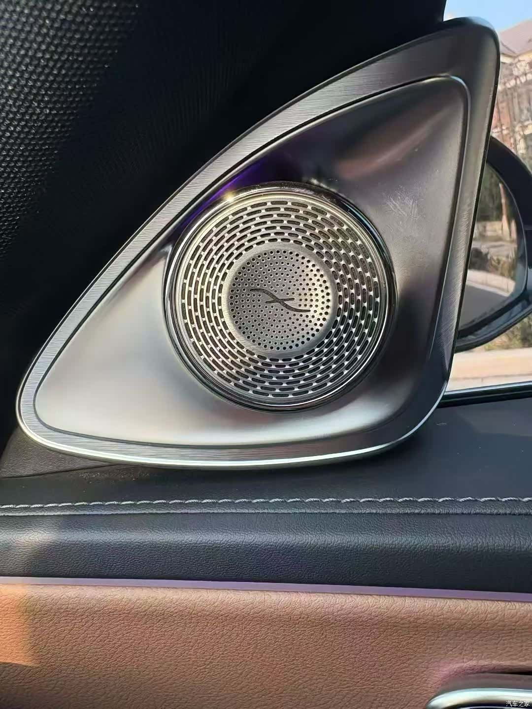 Mercedes-Benz E-Class, 2024 6