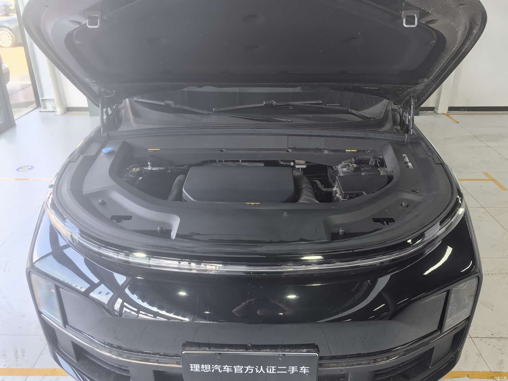 Li Auto L8, 2025 все фото