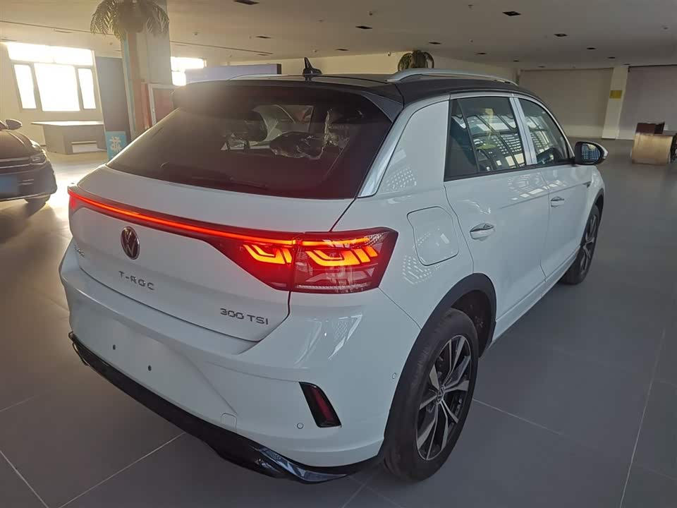 Volkswagen T-ROC exploring Songs