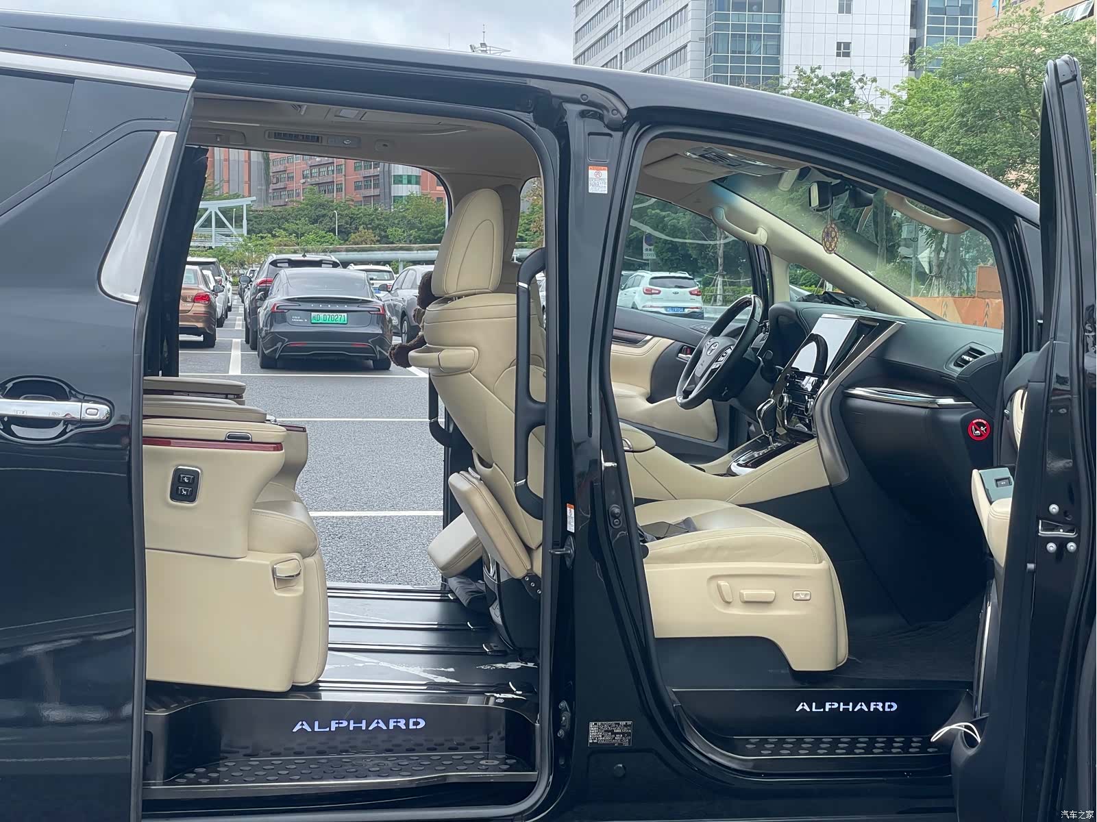 Toyota Alphard, 2016 15