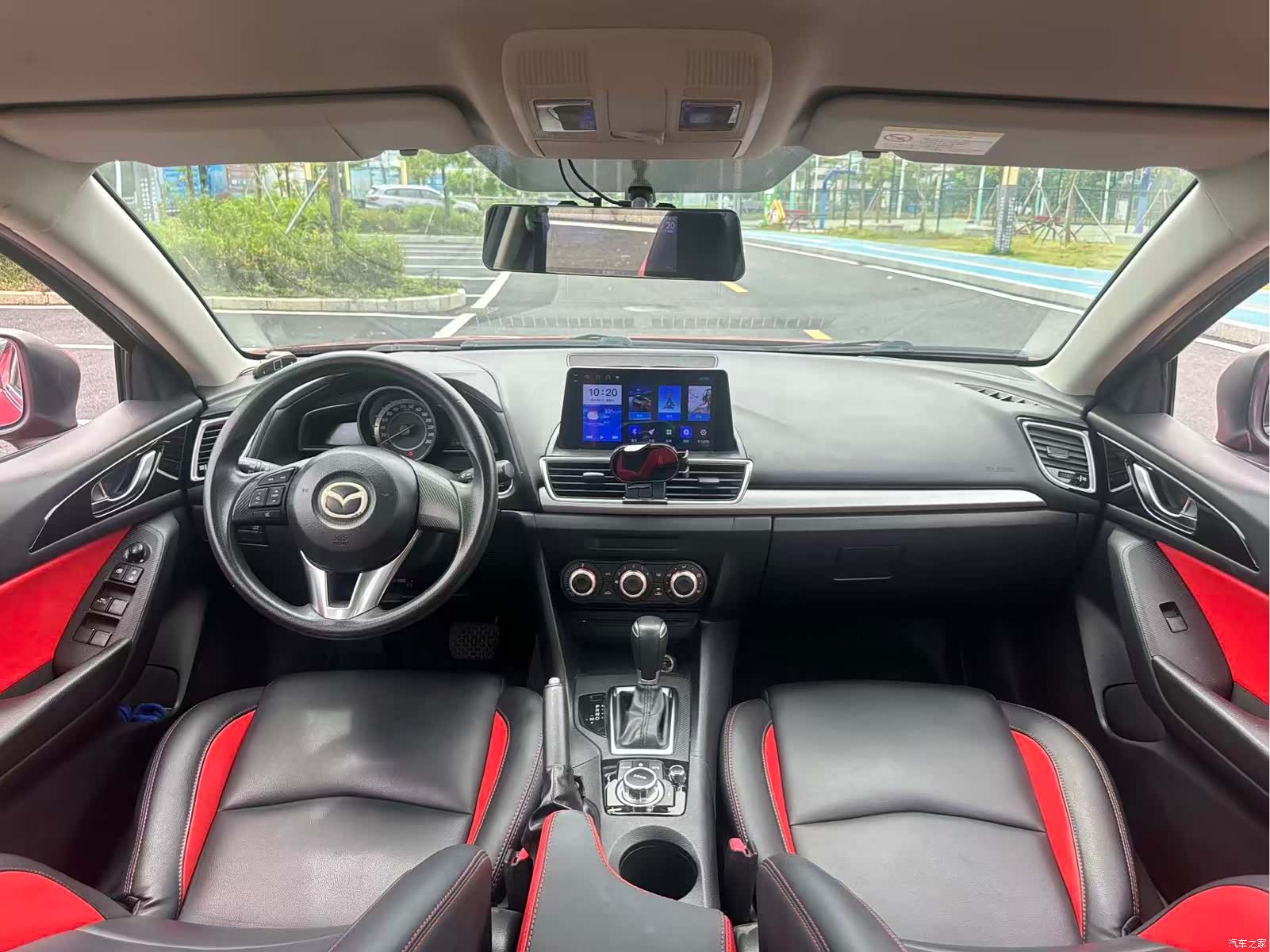 Mazda Mazda3, 2016 12