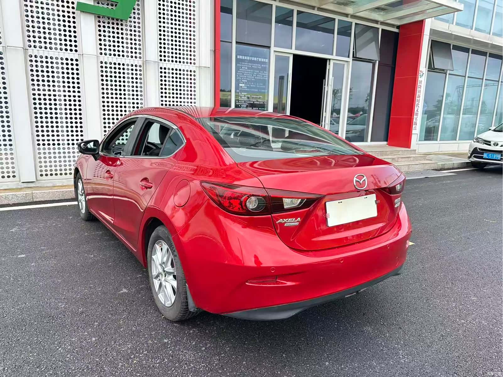 Mazda Mazda3, 2016 26