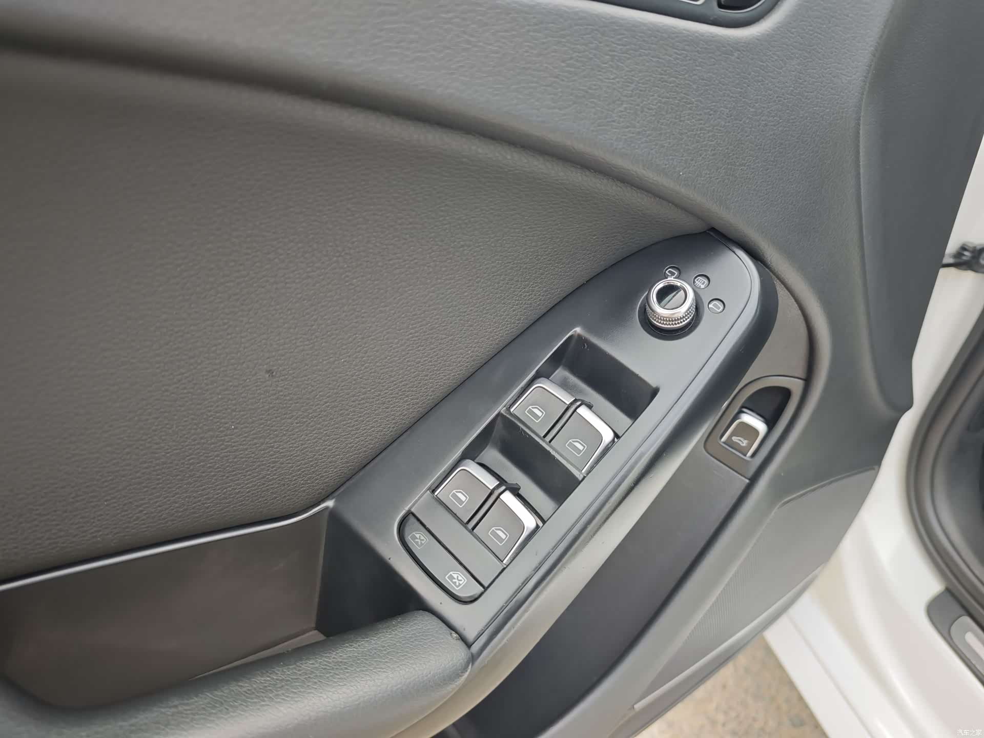 Audi A4L, 2012 13