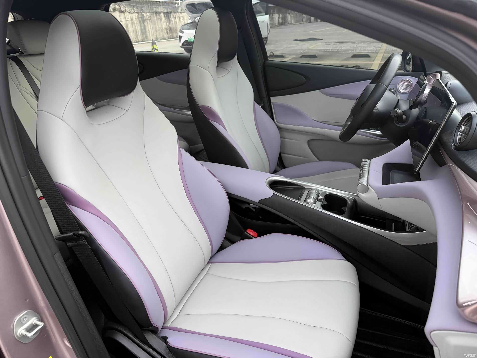 BYD Dolphin, 2023 8