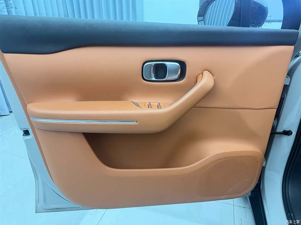 Leapmotor C10, 2025 8
