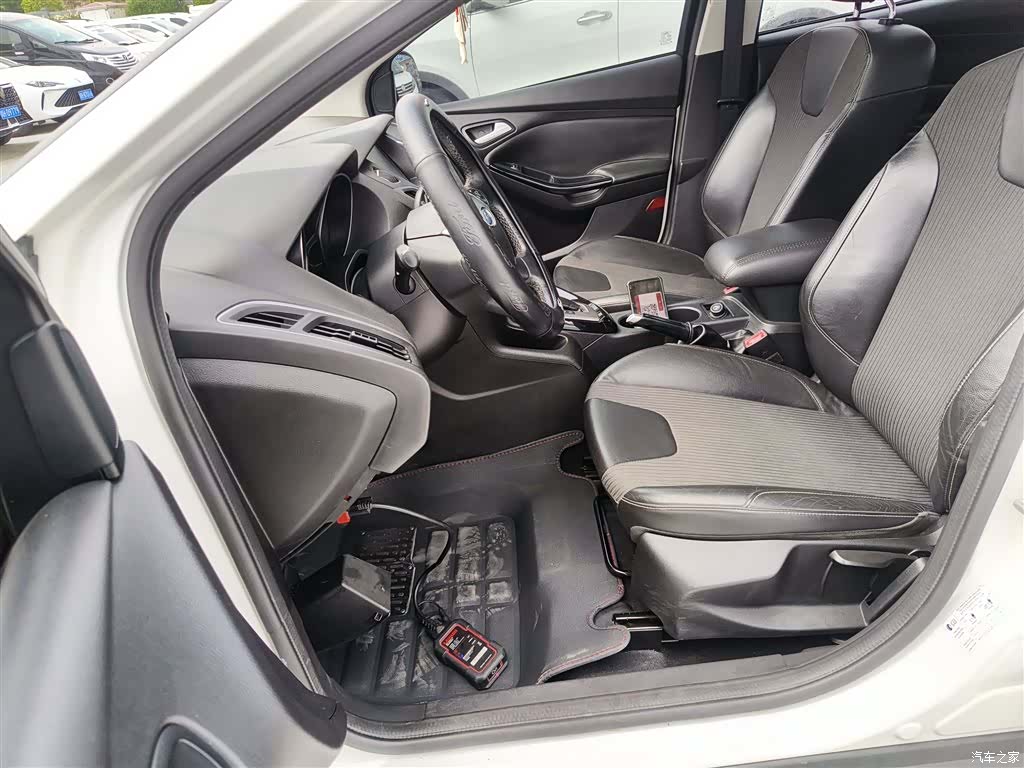 Ford Focus, 2014 15