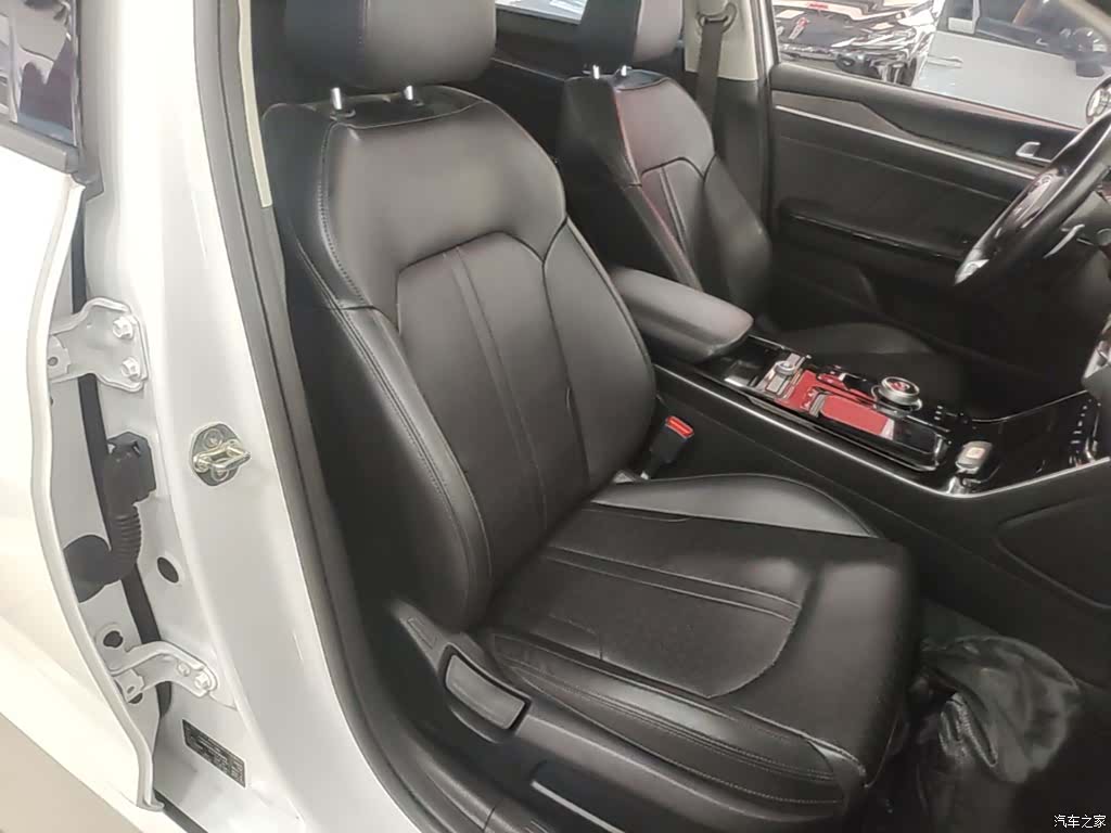 Kia K5, 2022 25