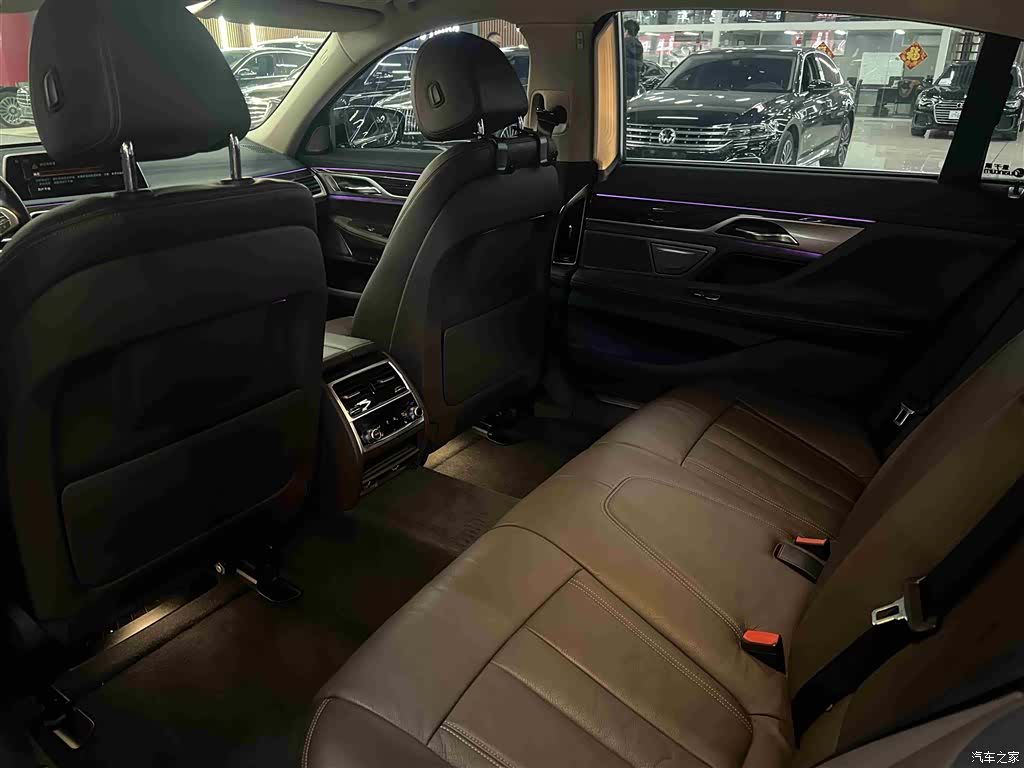 BMW 7 Series, 2016 все фото