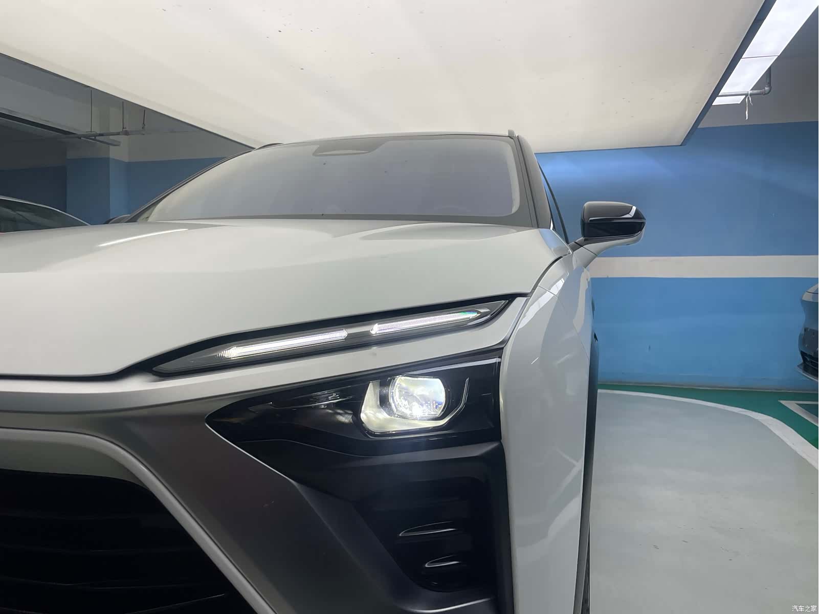 NIO ES8, 2019 4