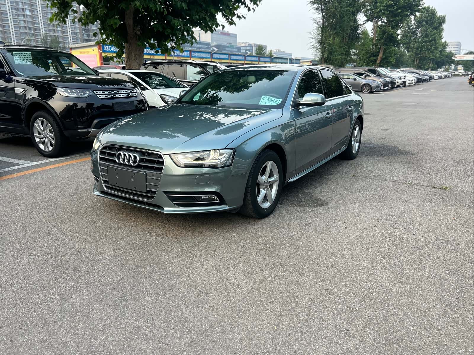 Audi A4L, 2013 1