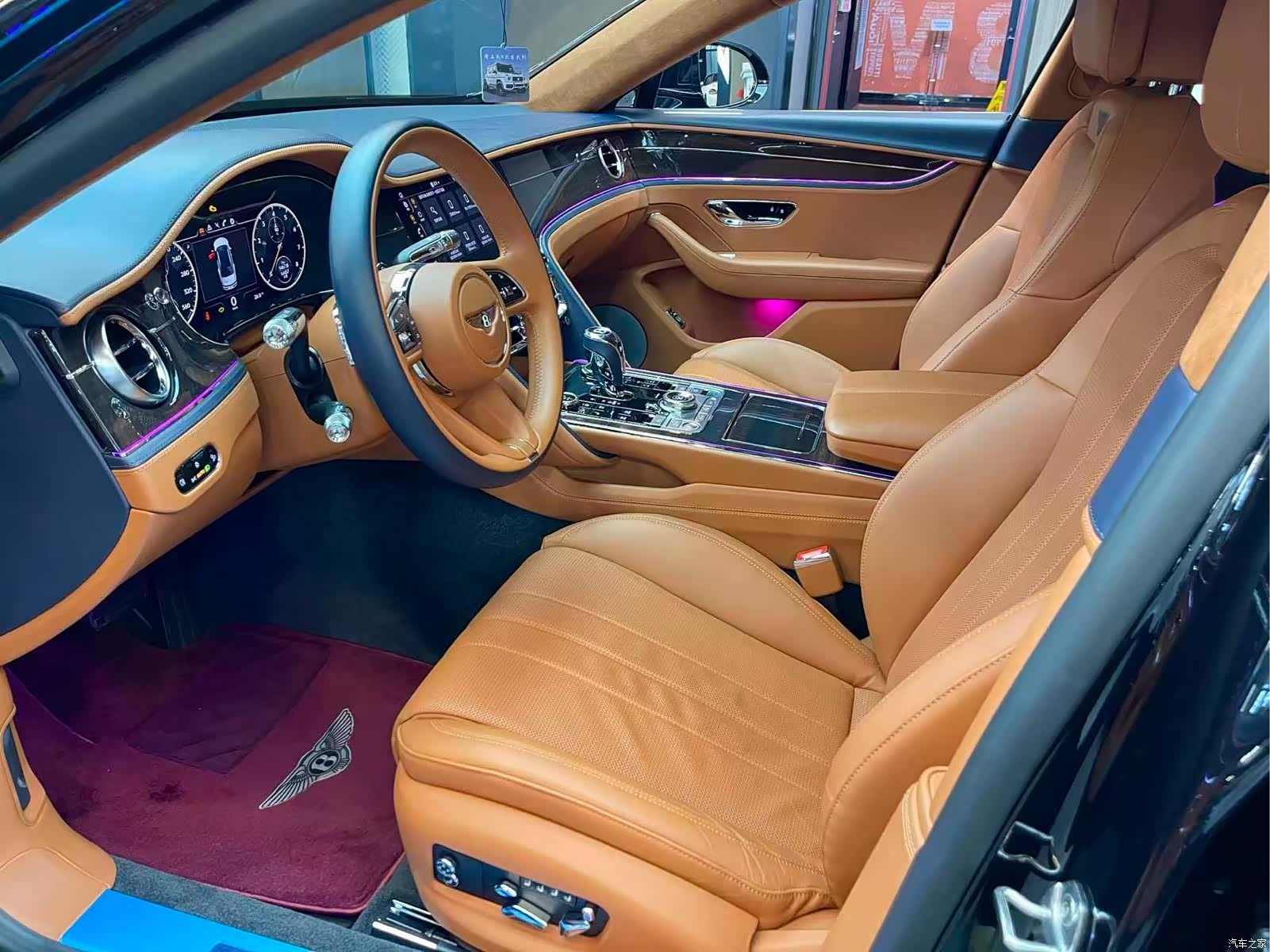 Bentley Flying Spur, 2022 7