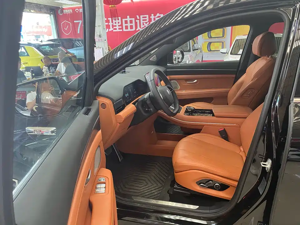 AITO Ask the world M7