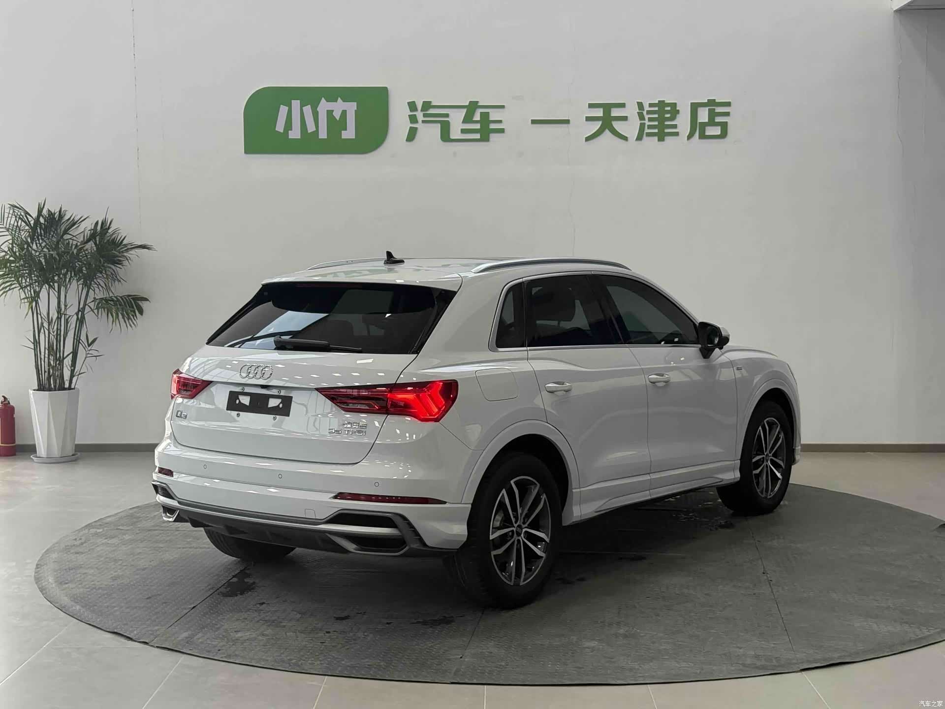 Audi Q3, 2023 6