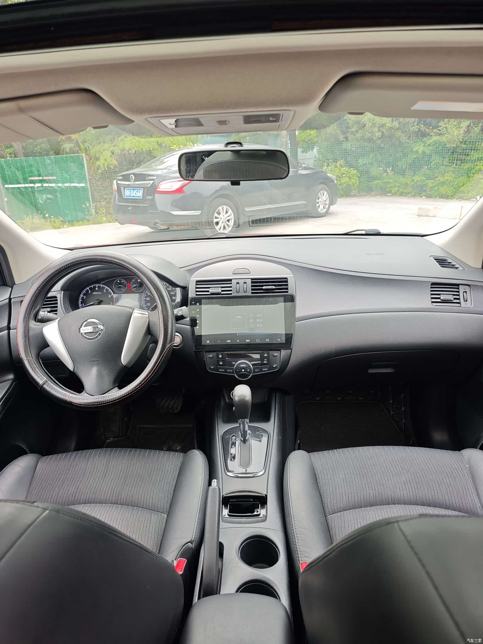 Nissan Tiida, 2013 6