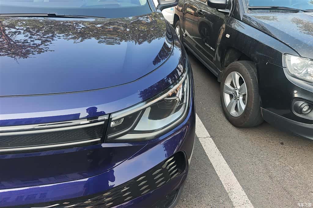 Volkswagen ID.6, 2022 все фото