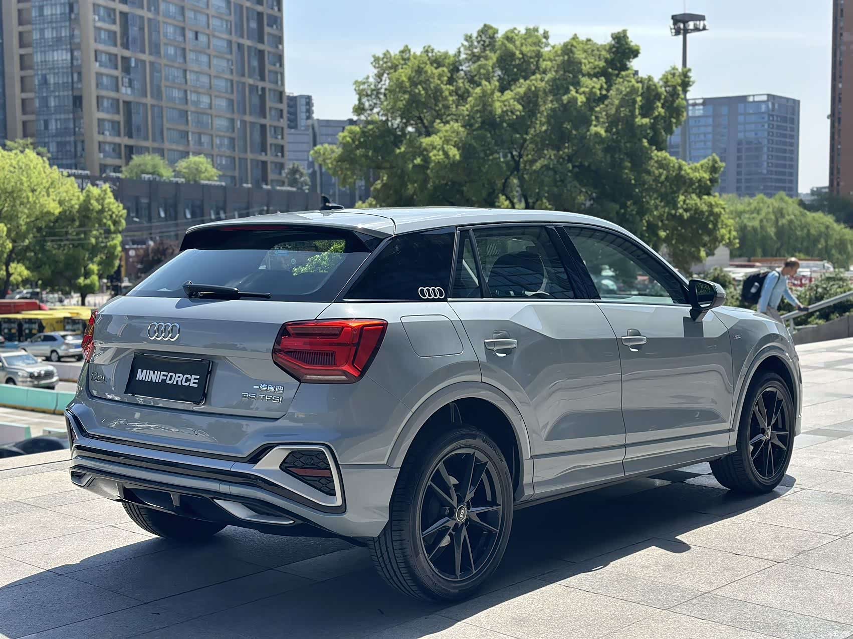 Audi Q2L, 2023 7
