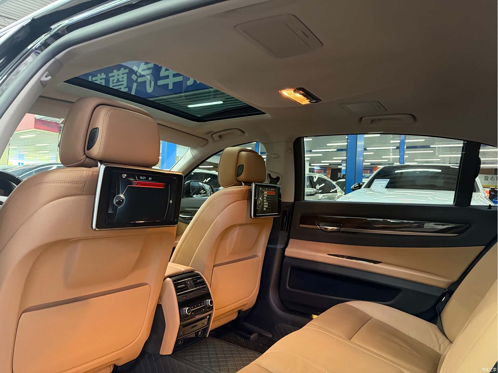 BMW 7 Series, 2015 22