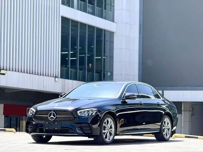 Mercedes-Benz E-Class, 2023 3